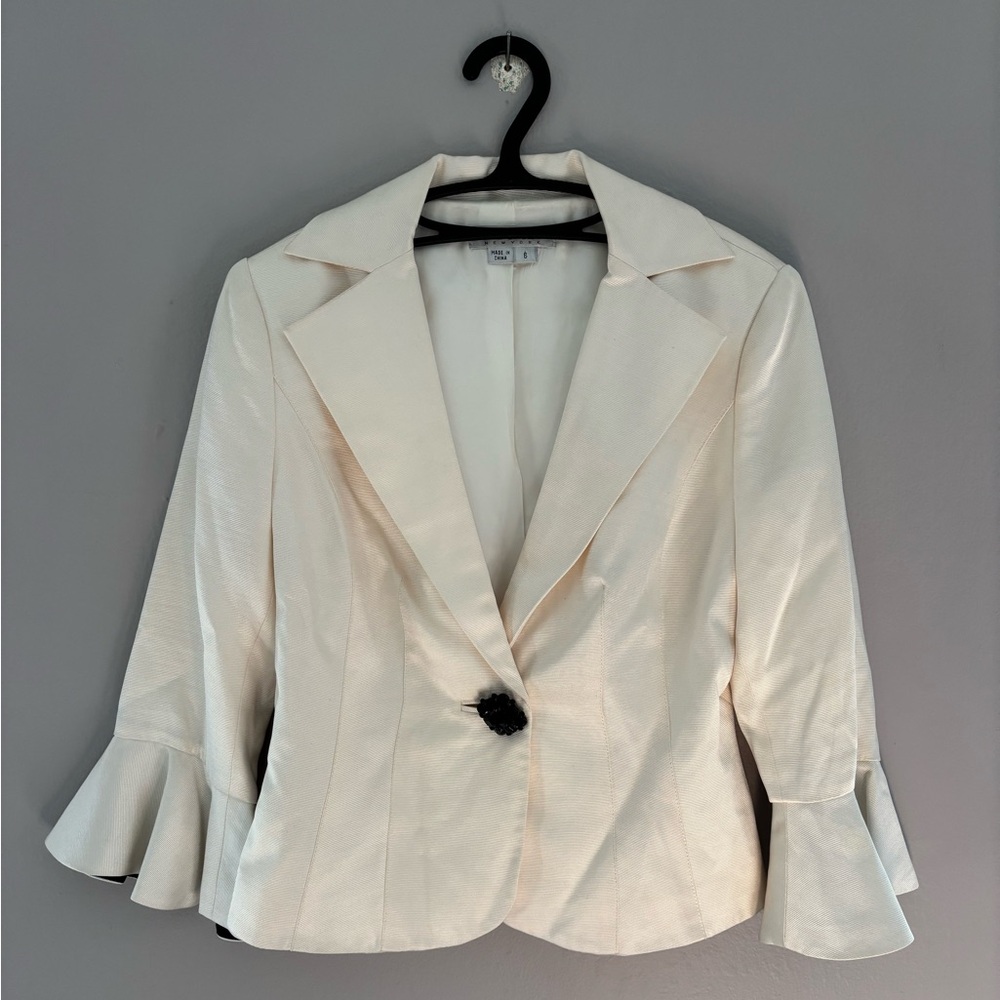 Kay Unger Cream Blazer with Ruffle Sleeves